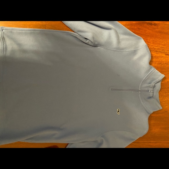 Vineyard Vines Quarter Zip - Picture 1 of 3